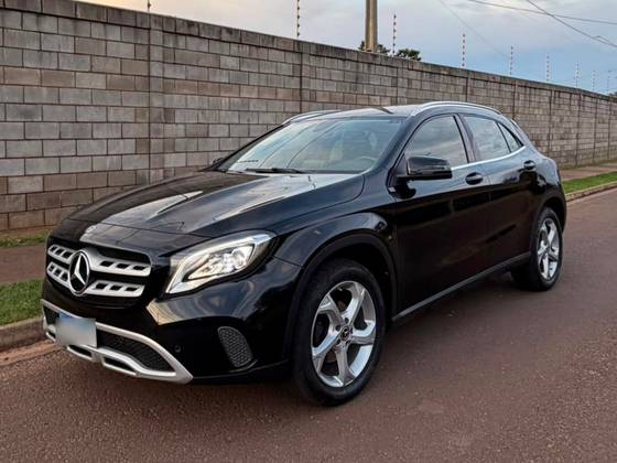 MERCEDES-BENZ GLA 200 1.6 CGI FLEX ADVANCE 7G-DCT MERCEDES-BENZ GLA 200 1.6 CGI FLEX ADVANCE 7G-DCT